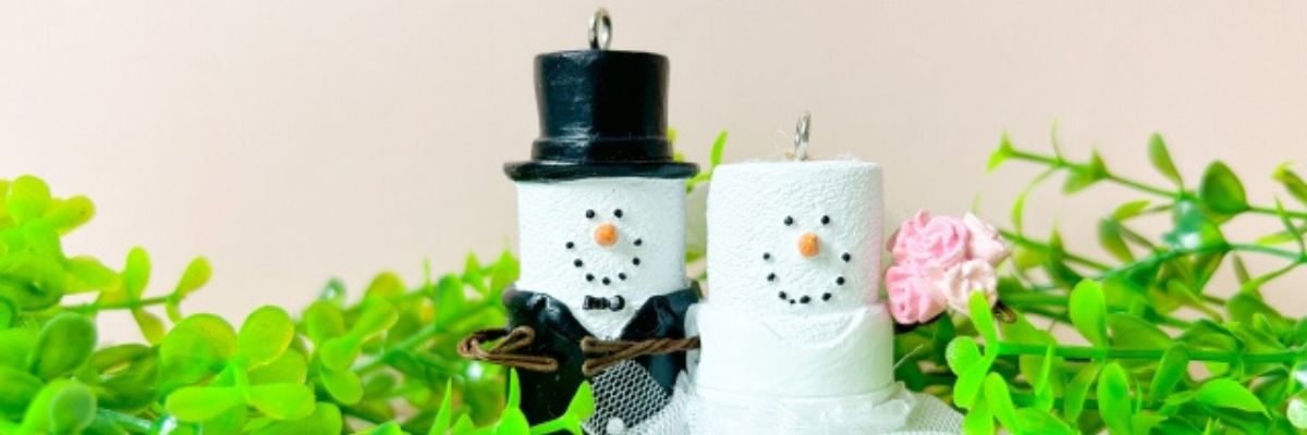 新郎新婦の人形